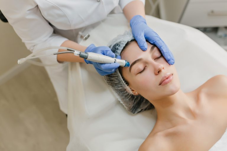 Σεμινάριο Υδροδερμοαπόξεσης – HydraFacial Treatment Course